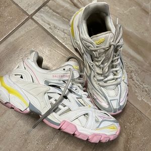 KID'S TRACK SNEAKER IN WHITE, PINK, YELLOW